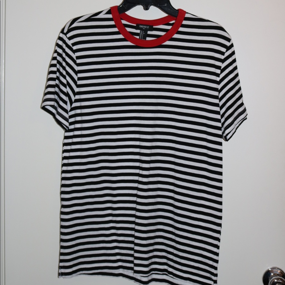 Forever 21 T-shirt